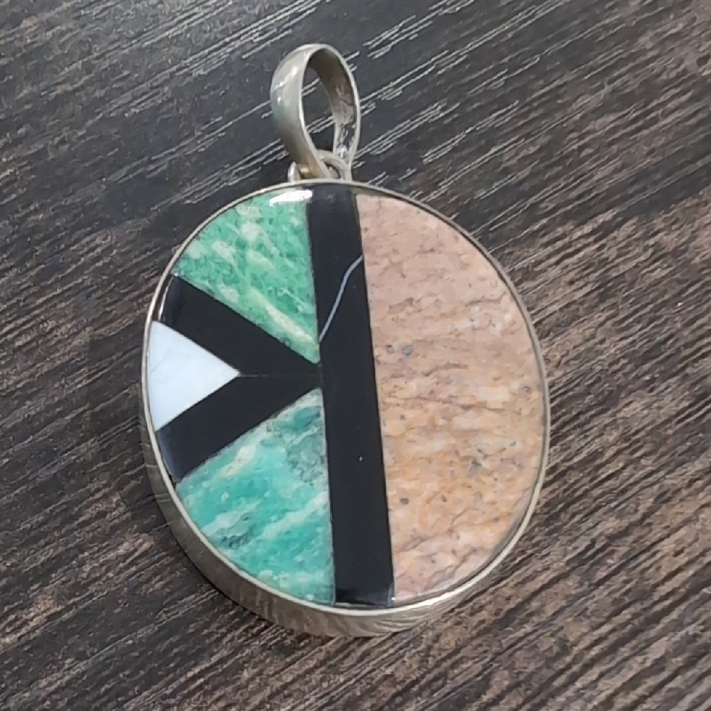 Handcrafted Inlay Oval Pendant - Green, Black & Tan
